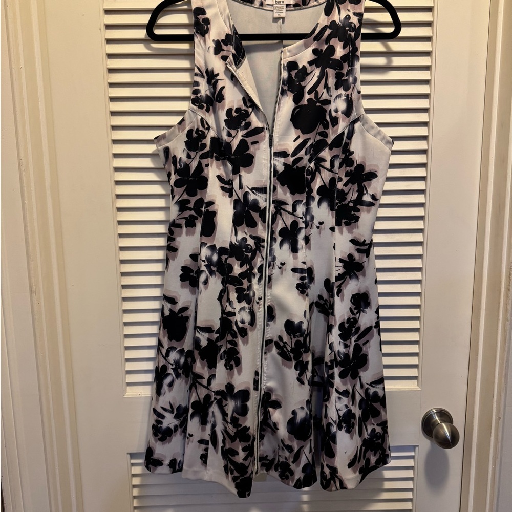 Bar III Black and White Floral Mini zip up scuba Dress